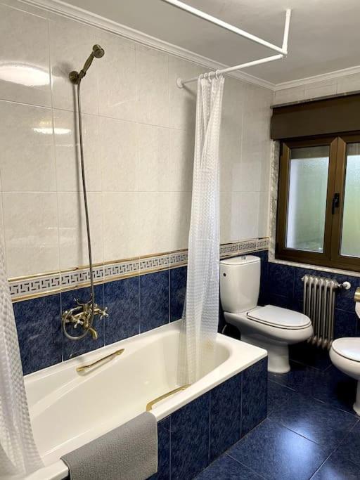 فيلا La Casona De La Carbayeda اوفيدو المظهر الخارجي الصورة